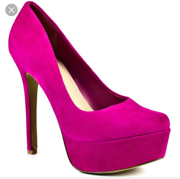 jessica simpson waleo pumps